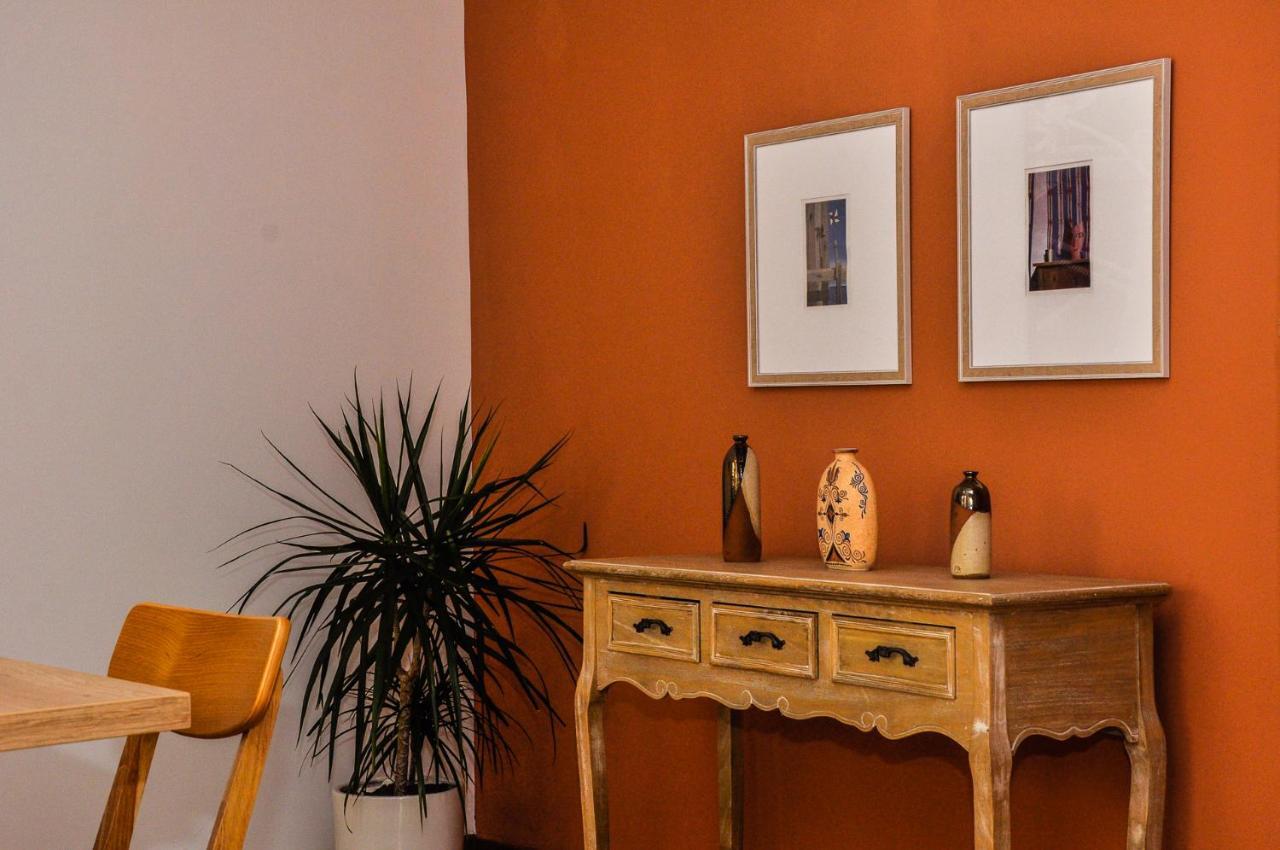 The Elegant. Spacious City Center Apartment. Iraklion Buitenkant foto
